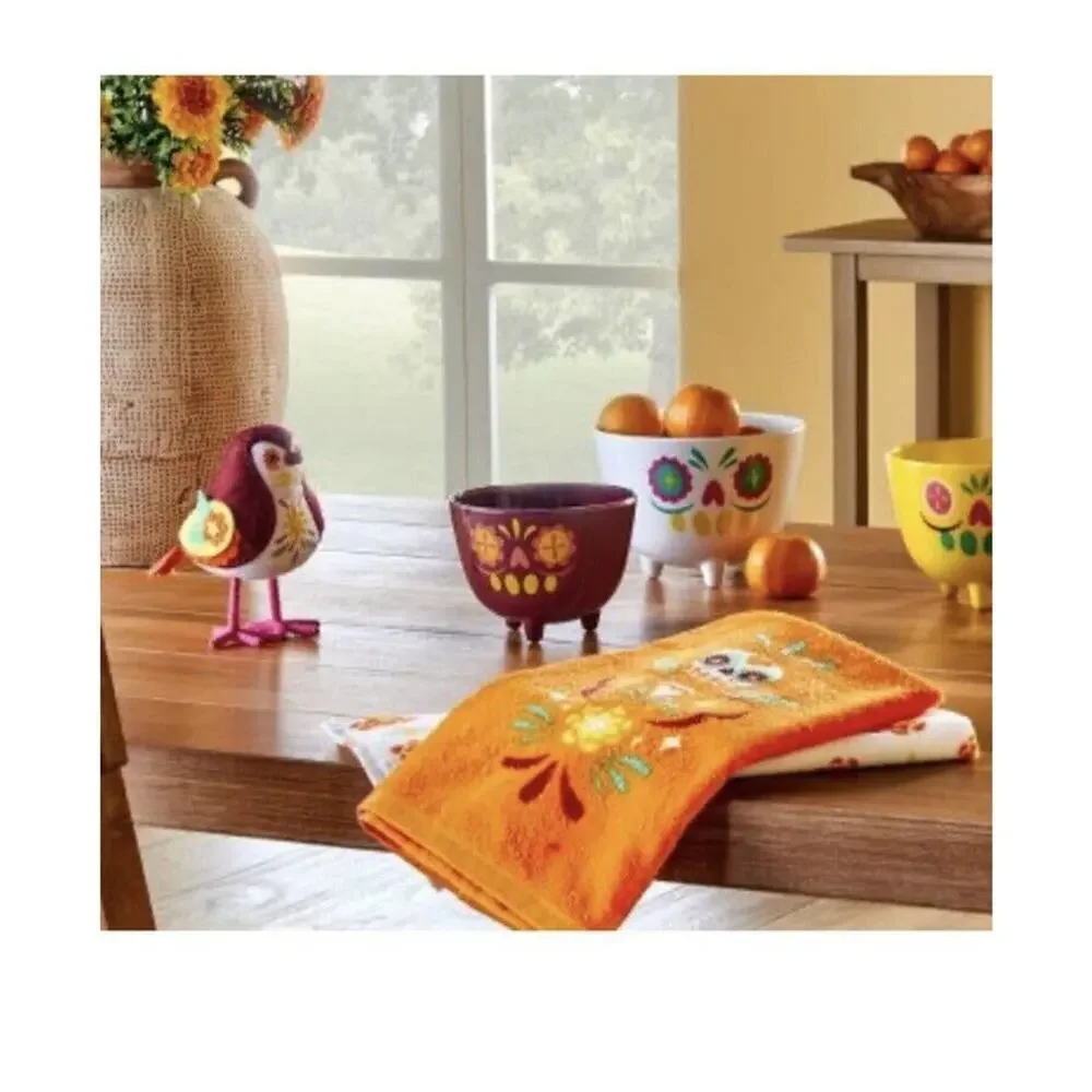 Target Dia de Muertos (Day of the Dead) Chaparrito Featherly Friends 2023